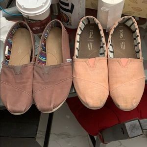 Two pair toms shoes
